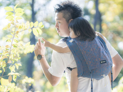 おんぶはいつから？赤ちゃんの発達に合わせた選び方とおんぶ紐の種類を徹底解説！