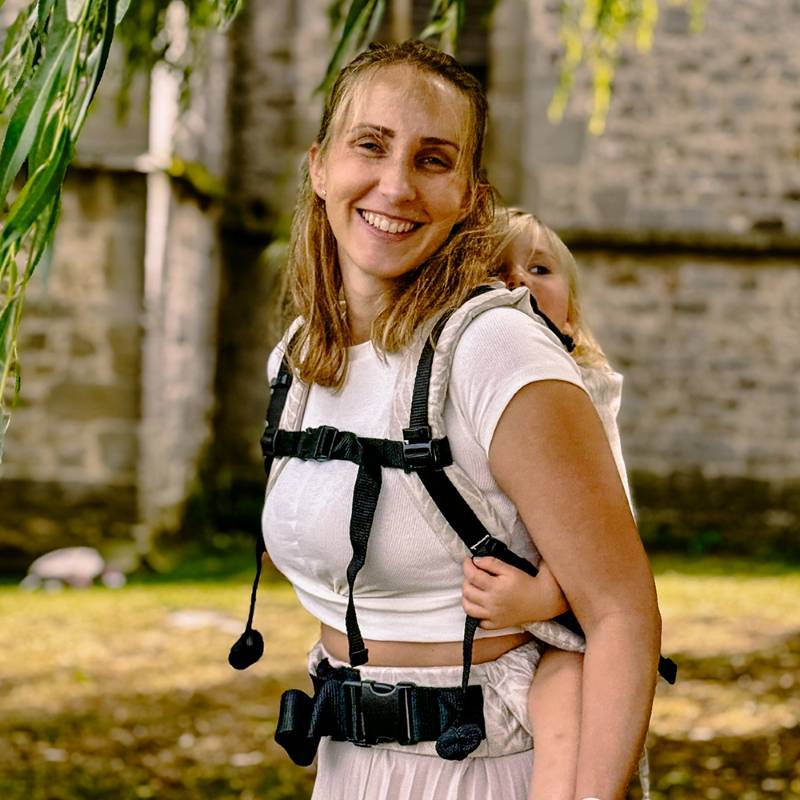 夏も涼しいリネン混の幼児用抱っこ紐｜ディディフィックストドラー