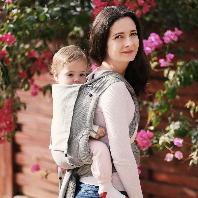 ディディクリック・トドラー｜5歳まで使えるハイブリッド抱っこ紐