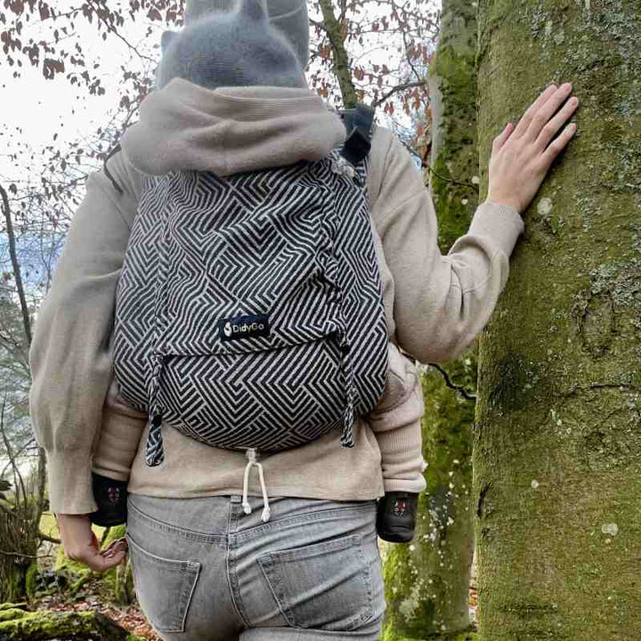 簡単におんぶができて抱っこ紐にもなる｜ディディゴー メトロ