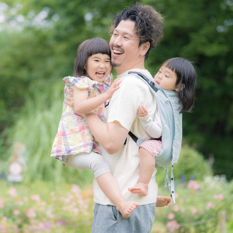 おんぶ リュック感覚で簡単装着｜爽やかなオーシャンブルー