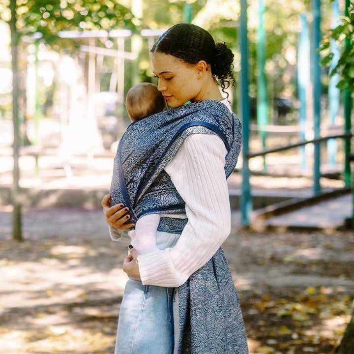 新生児から体重制限がなく抱っこやおんぶに使えるベビーラップ