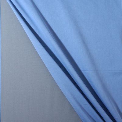 表が淡いブルー、裏がグレーの落ち着いた印象の布地