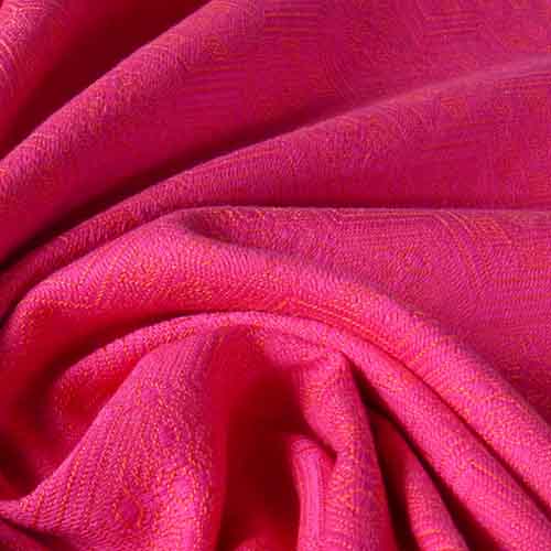 メリノシルクのファンダンゴの柔らかく鮮やかな布地