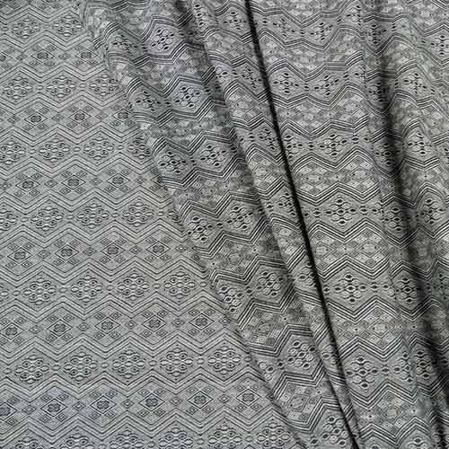 デイディモスのモノトーン調のベビーラップ、ウィンターナイトの布地裏表