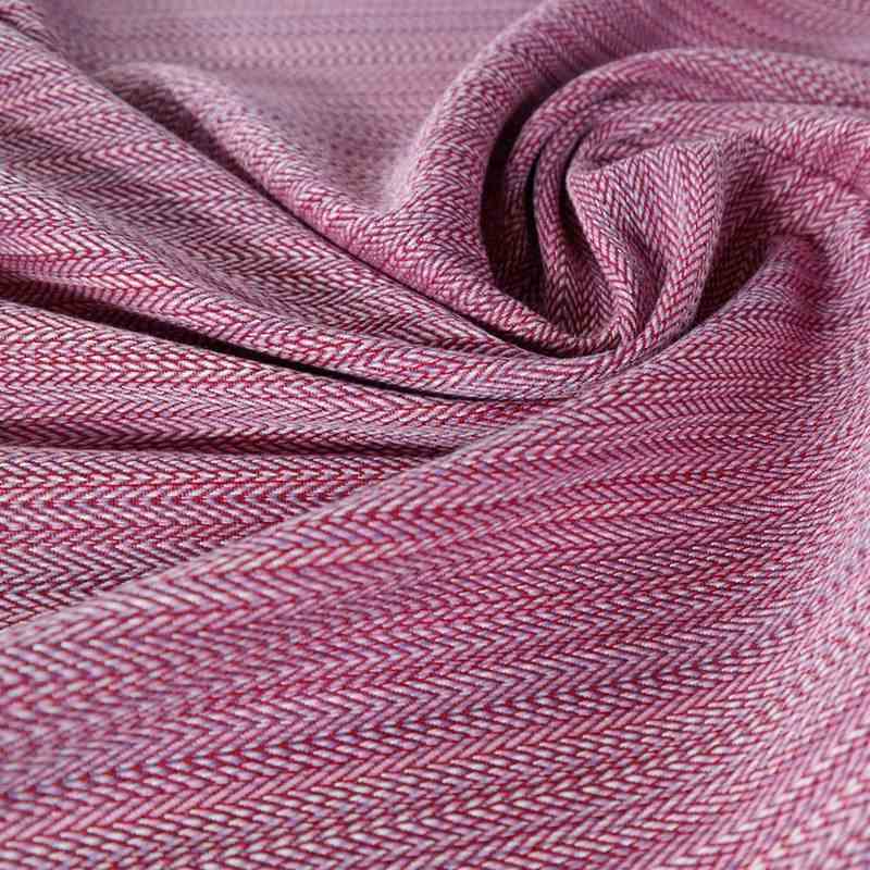 深みのあるピンク色のリスカ織の布地