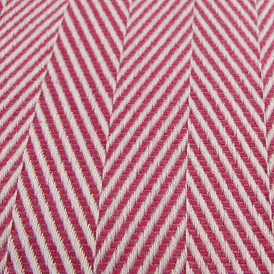 ピンクと白のヘリンボーン柄の布地